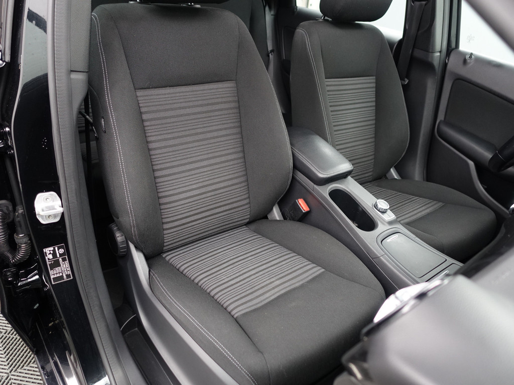 
Mercedes-Benz B-Klasse 180 CDI Avantgarde Edition Aut- Panodak, Xenon Led, Park Assist, Navi, Dynamic Select, Cruise vol									