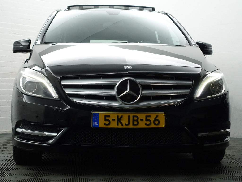 
Mercedes-Benz B-Klasse 180 CDI Avantgarde Edition Aut- Panodak, Xenon Led, Park Assist, Navi, Dynamic Select, Cruise vol									