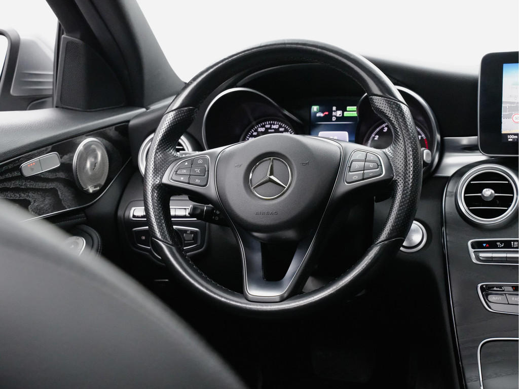 
								Mercedes-Benz C-Klasse 350 e AMG Prestige Aut- Panodak, Burmester, Sport Leder, Camera, Keyless vol									