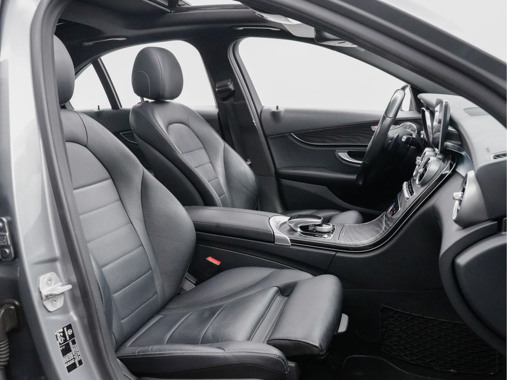 
								Mercedes-Benz C-Klasse 350 e AMG Prestige Aut- Panodak, Burmester, Sport Leder, Camera, Keyless vol									