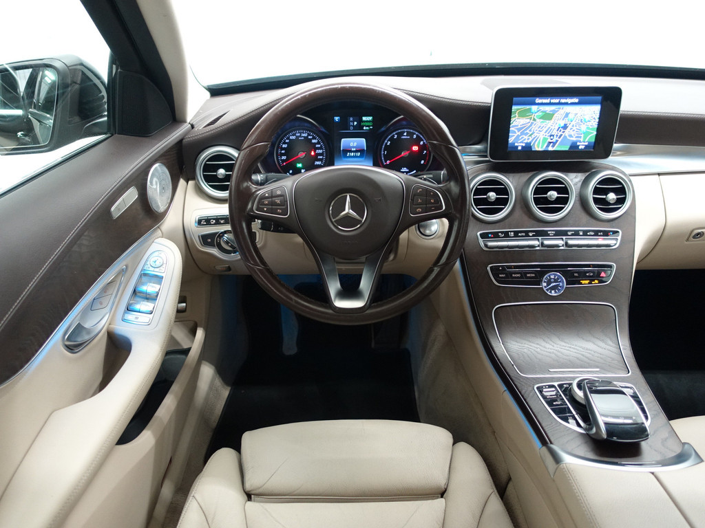 
								Mercedes-Benz C-Klasse 350 e AMG Prestige Aut- 360 Camera, Head Up, Burmester Audio, Sfeerverlichting, Nappa Leder Interieur vol									