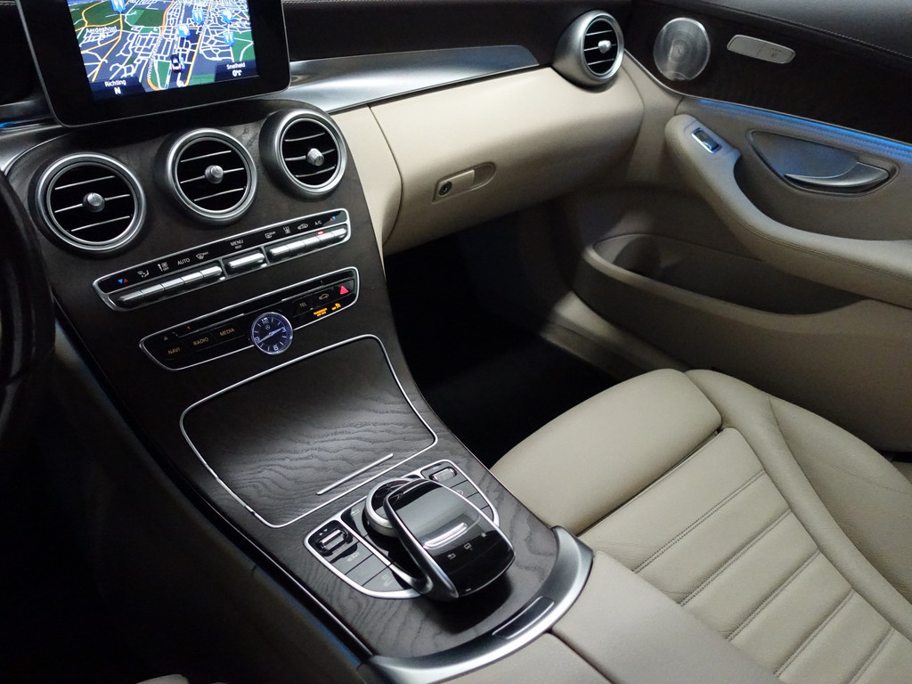 
								Mercedes-Benz C-Klasse 350 e AMG Prestige Aut- 360 Camera, Head Up, Burmester Audio, Sfeerverlichting, Nappa Leder Interieur vol									