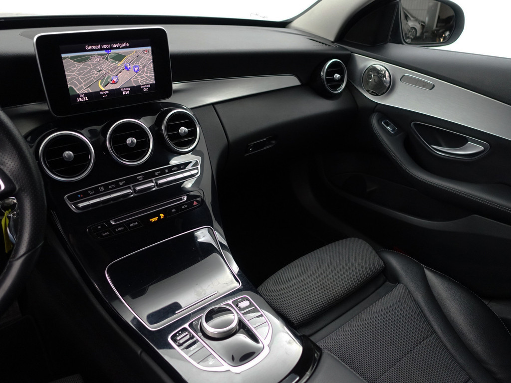 
								Mercedes-Benz C-Klasse 350 e AMG Night Edition Aut- Xenon Led, Sfeerverlichting, Burmester, Dynamic Select, Park Assist, Camera, Cruise vol									