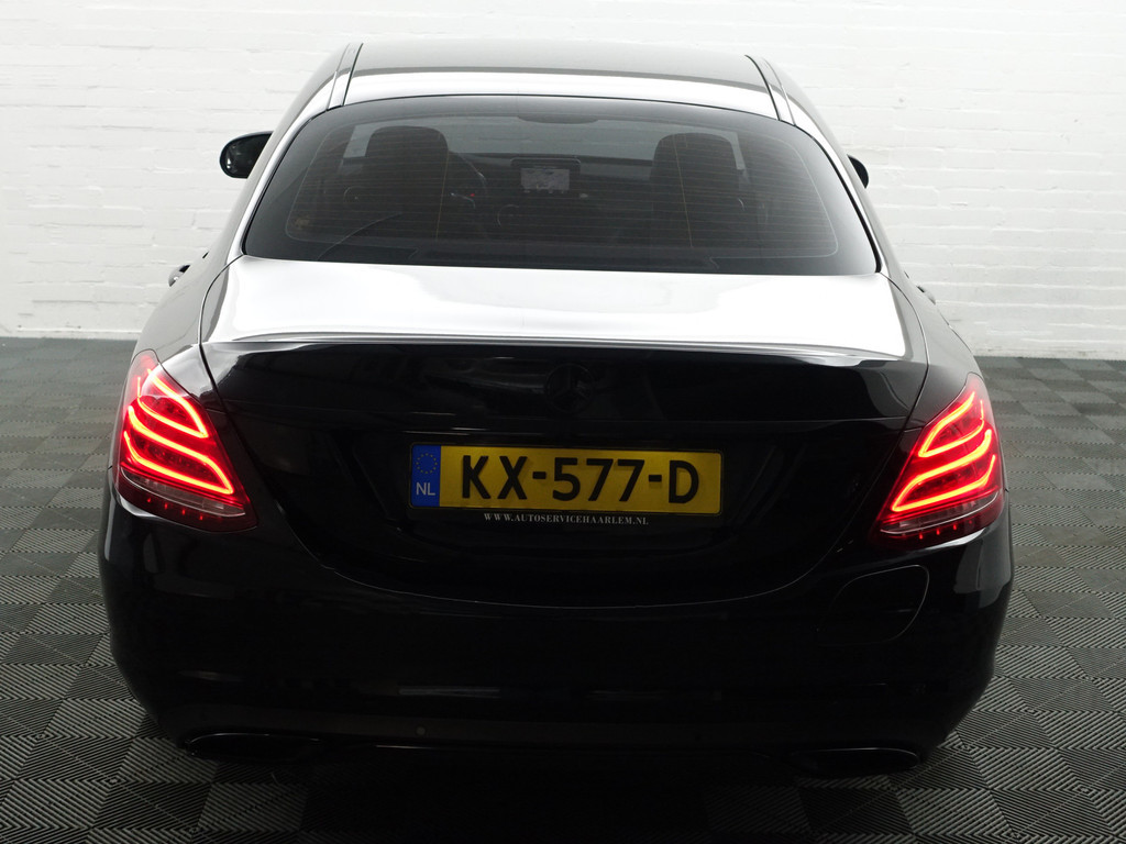 
								Mercedes-Benz C-Klasse 350 e AMG Night Edition Aut- Xenon Led, Sfeerverlichting, Burmester, Dynamic Select, Park Assist, Camera, Cruise vol									