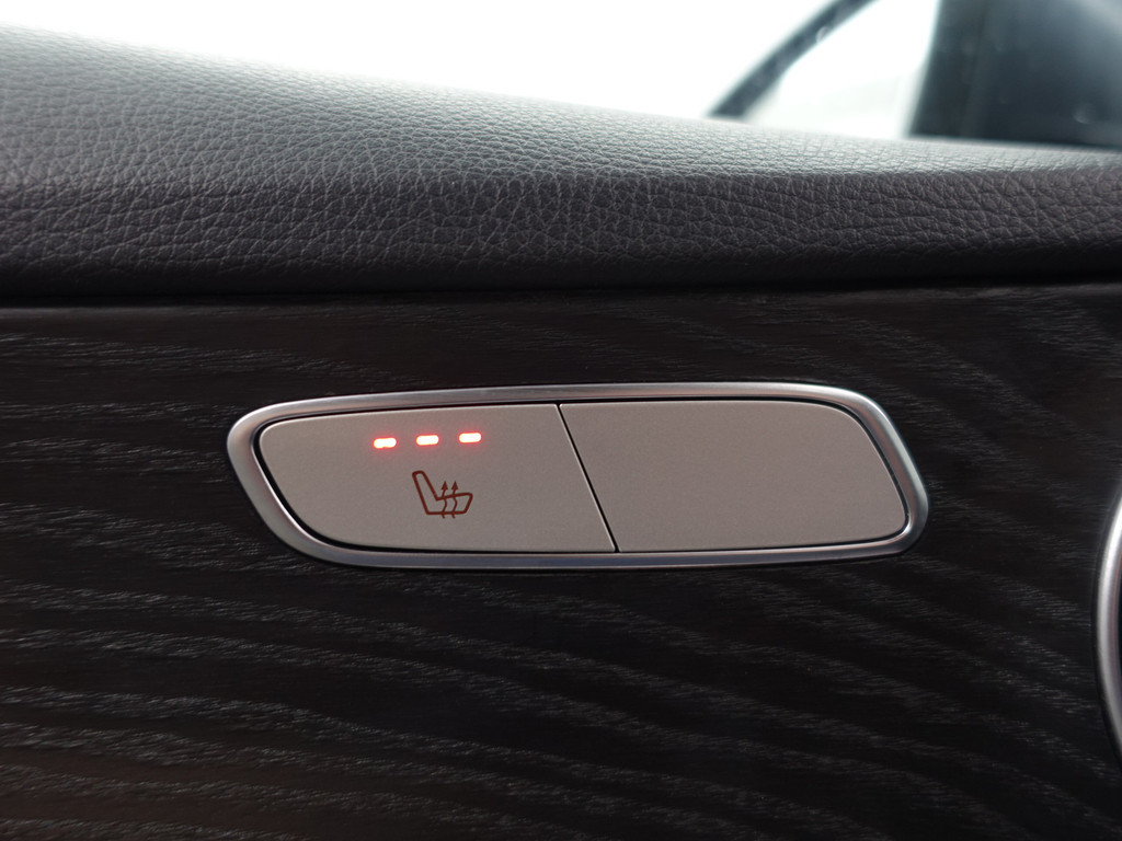 
Mercedes-Benz C-Klasse Estate 350 e Prestige Plus Aut- Leder Sport Interieur, Lane Assist, Camera, Xenon Led, Park Assist, Park Pilot vol									