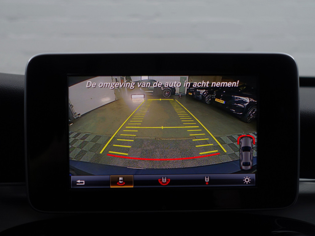 
								Mercedes-Benz C-Klasse 350 e Prestige Edition Aut- Panoramadak, Xenon Led, Park Assist, Camera, Keyless, Stoelverwarming, Sport Interieur vol									