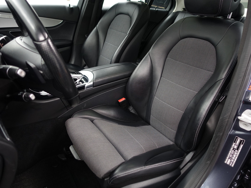 
								Mercedes-Benz C-Klasse 350 e Prestige Edition Aut- Panoramadak, Xenon Led, Park Assist, Camera, Keyless, Stoelverwarming, Sport Interieur vol									