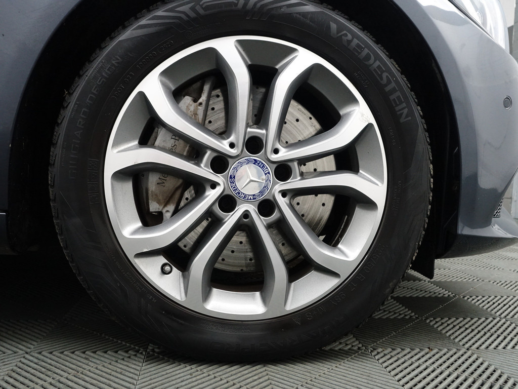 
								Mercedes-Benz C-Klasse 350 e Prestige Edition Aut- Panoramadak, Xenon Led, Park Assist, Camera, Keyless, Stoelverwarming, Sport Interieur vol									