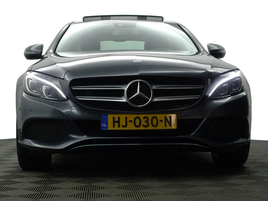 
								Mercedes-Benz C-Klasse 350 e Prestige Edition Aut- Panoramadak, Xenon Led, Park Assist, Camera, Keyless, Stoelverwarming, Sport Interieur vol									