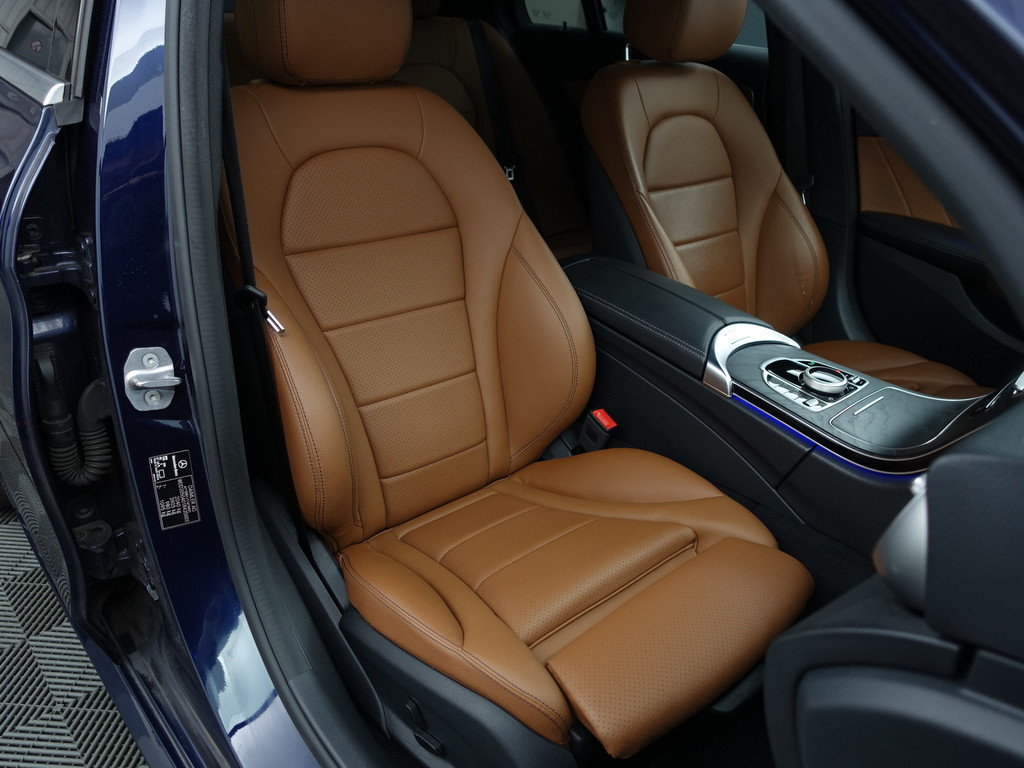 
Mercedes-Benz C-Klasse 180 AMG Prestige Aut- Virtual Cockpit, 360 Camera, Sfeerverlichting, Keyless, Xenon Led, Stoelverwarming vol									