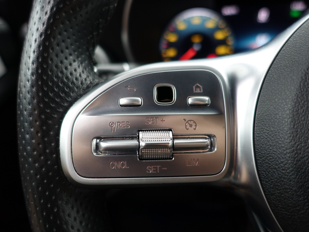 
Mercedes-Benz C-Klasse 180 AMG Prestige Aut- Virtual Cockpit, 360 Camera, Sfeerverlichting, Keyless, Xenon Led, Stoelverwarming vol									