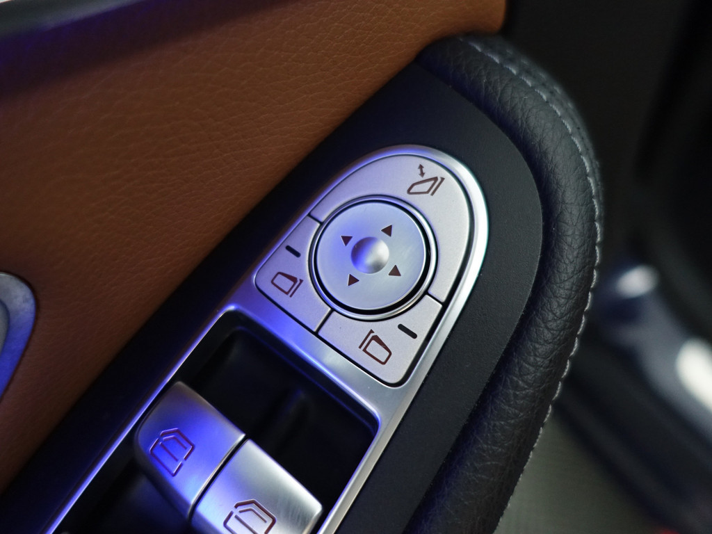 
Mercedes-Benz C-Klasse 180 AMG Prestige Aut- Virtual Cockpit, 360 Camera, Sfeerverlichting, Keyless, Xenon Led, Stoelverwarming vol									