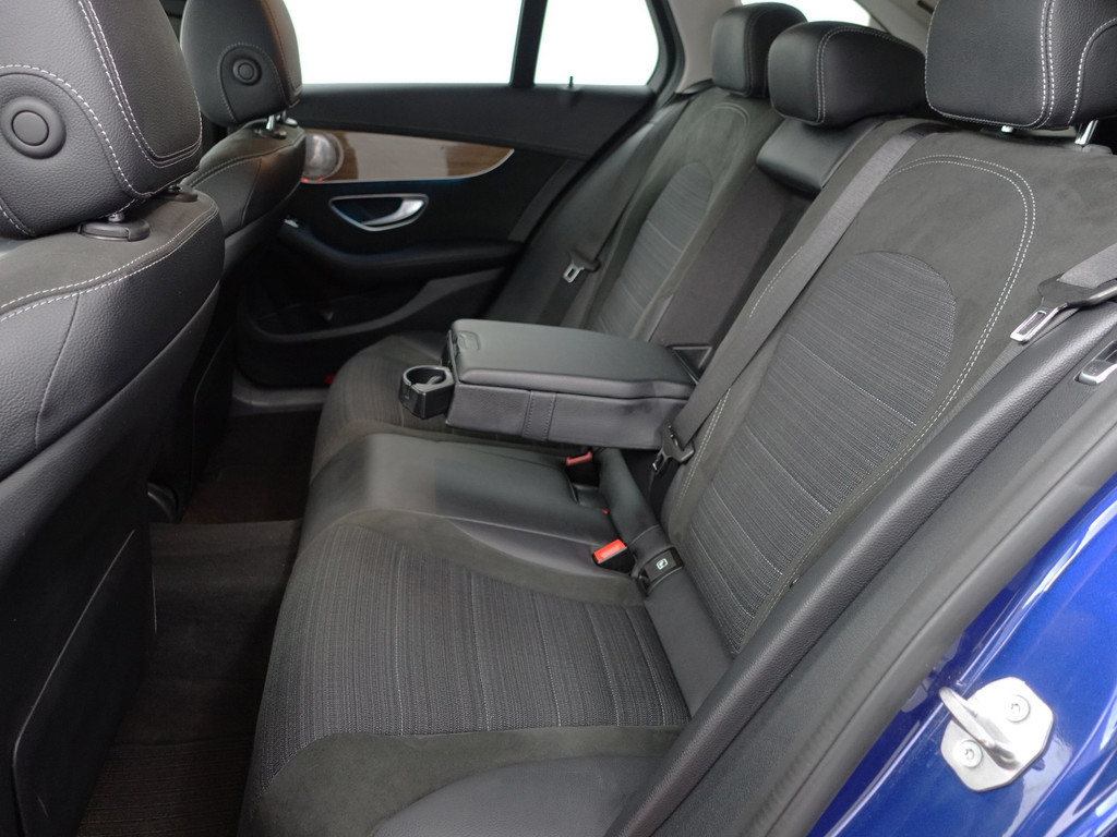 
Mercedes-Benz C-Klasse Estate 350 e AMG Premium Plus Aut- Comfort Interieur, Elek Trekhaak, Camera, Xenon Led, Sfeerverlichting, Standkachel vol									