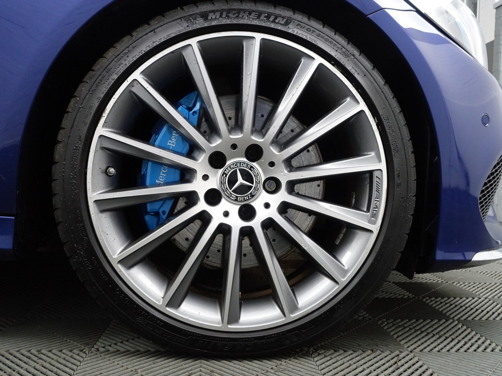 
Mercedes-Benz C-Klasse Estate 350 e AMG Premium Plus Aut- Comfort Interieur, Elek Trekhaak, Camera, Xenon Led, Sfeerverlichting, Standkachel vol									