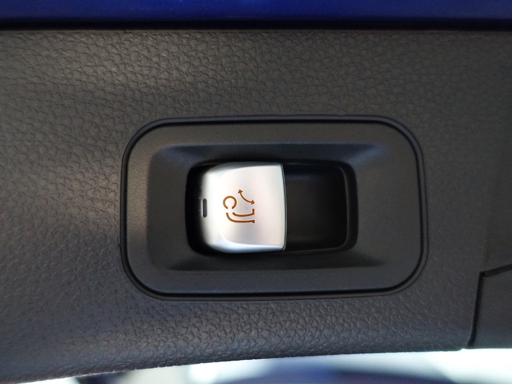 
Mercedes-Benz C-Klasse Estate 350 e AMG Premium Plus Aut- Comfort Interieur, Elek Trekhaak, Camera, Xenon Led, Sfeerverlichting, Standkachel vol									