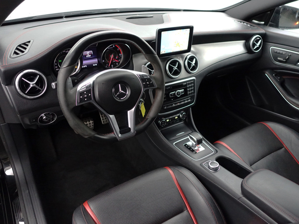 
								Mercedes-Benz CLA-Klasse AMG 45 4MATIC Edition 1 Aut- Performance Interieur, Panodak, Harman Kardon, Memory, Xenon Led, Camera vol									