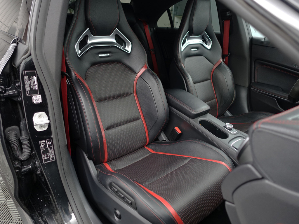 
								Mercedes-Benz CLA-Klasse AMG 45 4MATIC Edition 1 Aut- Performance Interieur, Panodak, Harman Kardon, Memory, Xenon Led, Camera vol									