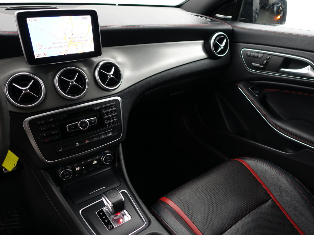 
								Mercedes-Benz CLA-Klasse AMG 45 4MATIC Edition 1 Aut- Performance Interieur, Panodak, Harman Kardon, Memory, Xenon Led, Camera vol									