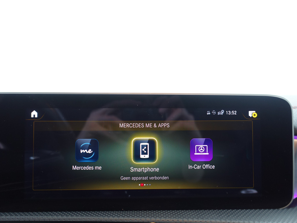 
Mercedes-Benz CLA-Klasse 180 AMG Night Edition Aut- Panoramadak, Sfeerverlichting, Camera, Xenon Led, Sport Leder vol									