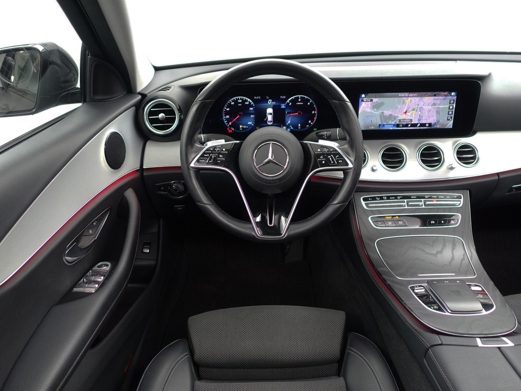 
Mercedes-Benz E-Klasse 200 d AMG Night Edition Aut- Magno Mat zwart, Panoramadak, Sfeerverlichting, Sport Leder Interieur vol									