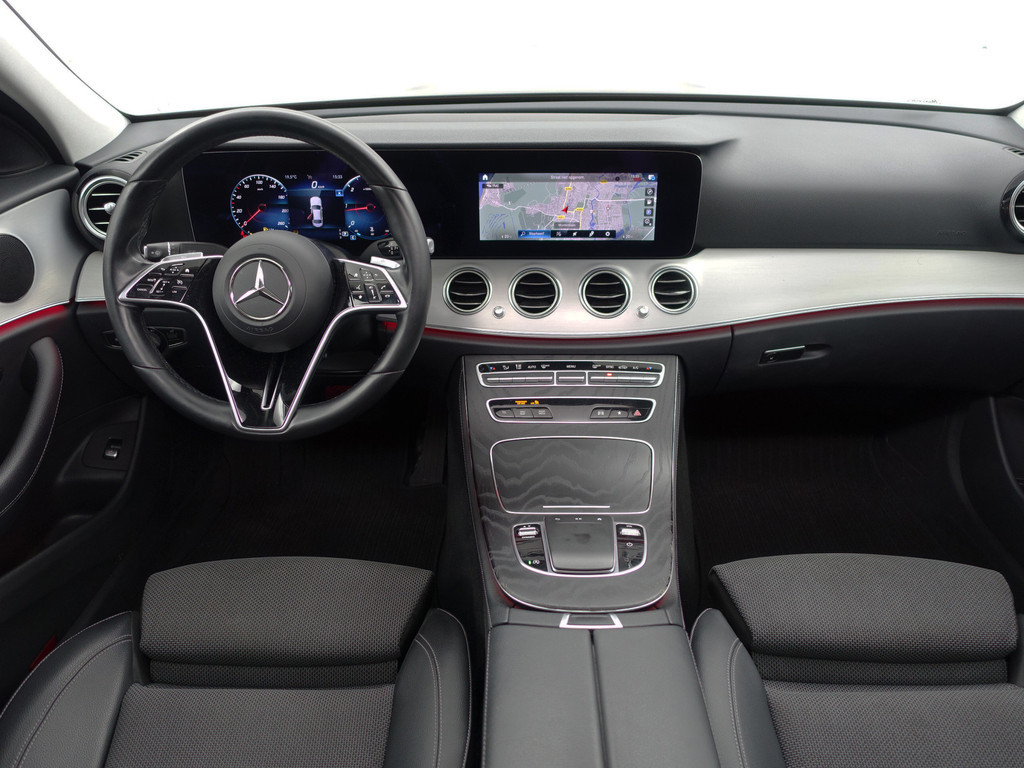 
Mercedes-Benz E-Klasse 200 d AMG Night Edition Aut- Magno Mat zwart, Panoramadak, Sfeerverlichting, Sport Leder Interieur vol									