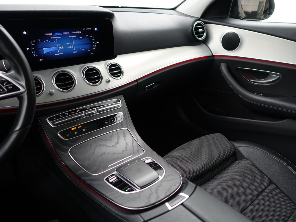 
Mercedes-Benz E-Klasse 200 d AMG Night Edition Aut- Magno Mat zwart, Panoramadak, Sfeerverlichting, Sport Leder Interieur vol									