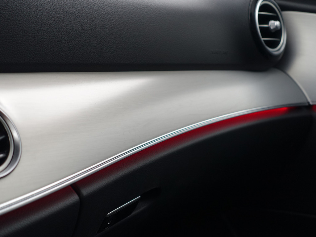 
Mercedes-Benz E-Klasse 200 d AMG Night Edition Aut- Magno Mat zwart, Panoramadak, Sfeerverlichting, Sport Leder Interieur vol									