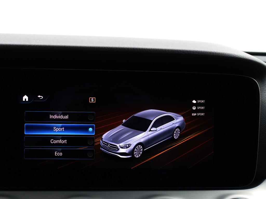 
Mercedes-Benz E-Klasse 200 d AMG Night Edition Aut- Magno Mat zwart, Panoramadak, Sfeerverlichting, Sport Leder Interieur vol									