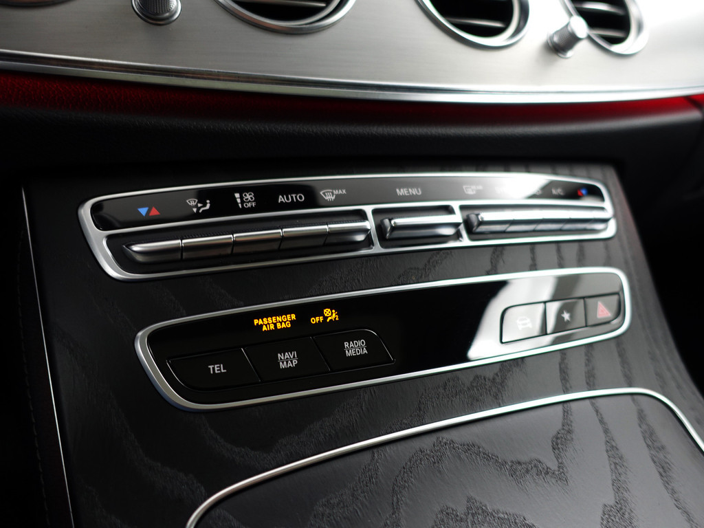 
Mercedes-Benz E-Klasse 200 d AMG Night Edition Aut- Magno Mat zwart, Panoramadak, Sfeerverlichting, Sport Leder Interieur vol									