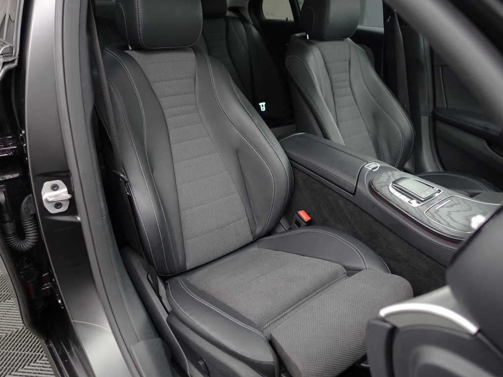 
Mercedes-Benz E-Klasse 200 d AMG Night Edition Aut- Magno Mat zwart, Panoramadak, Sfeerverlichting, Sport Leder Interieur vol									