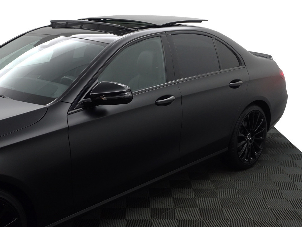 
Mercedes-Benz E-Klasse 200 d AMG Night Edition Aut- Magno Mat zwart, Panoramadak, Sfeerverlichting, Sport Leder Interieur vol									