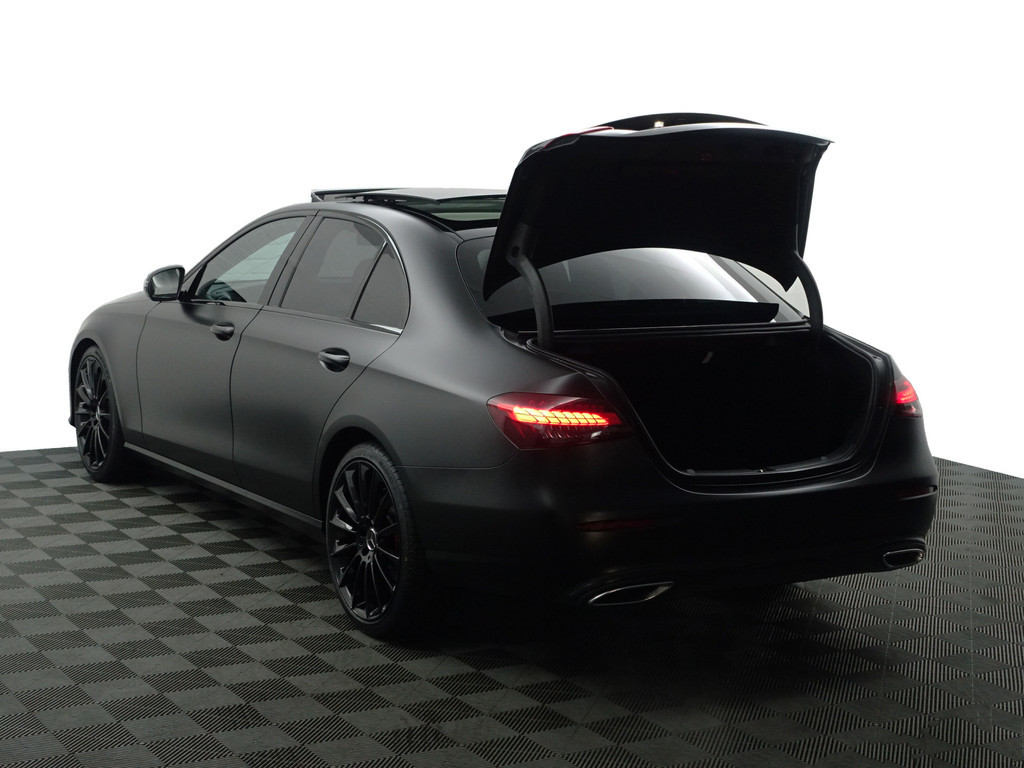 
Mercedes-Benz E-Klasse 200 d AMG Night Edition Aut- Magno Mat zwart, Panoramadak, Sfeerverlichting, Sport Leder Interieur vol									