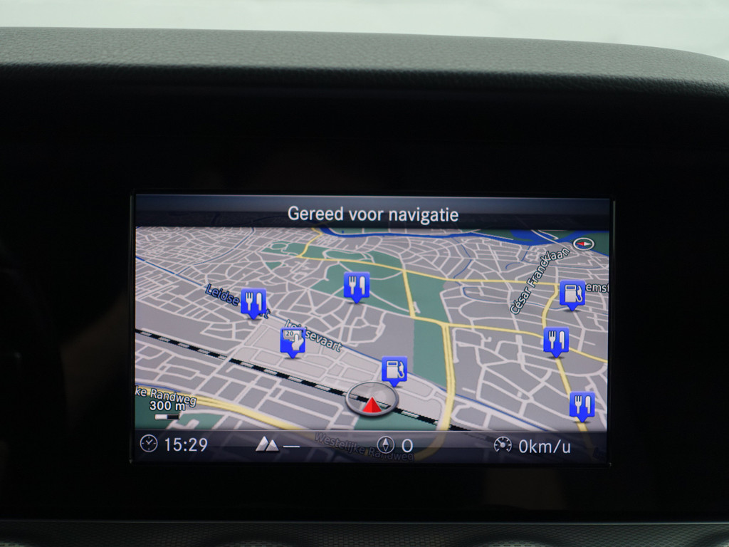 
Mercedes-Benz E-Klasse 200 AMG Presige Aut- Sfeerverlichting, 360 Camera, Lane Assist, Park Assist, Xenon Led, Leder Comfort Interieur vol									