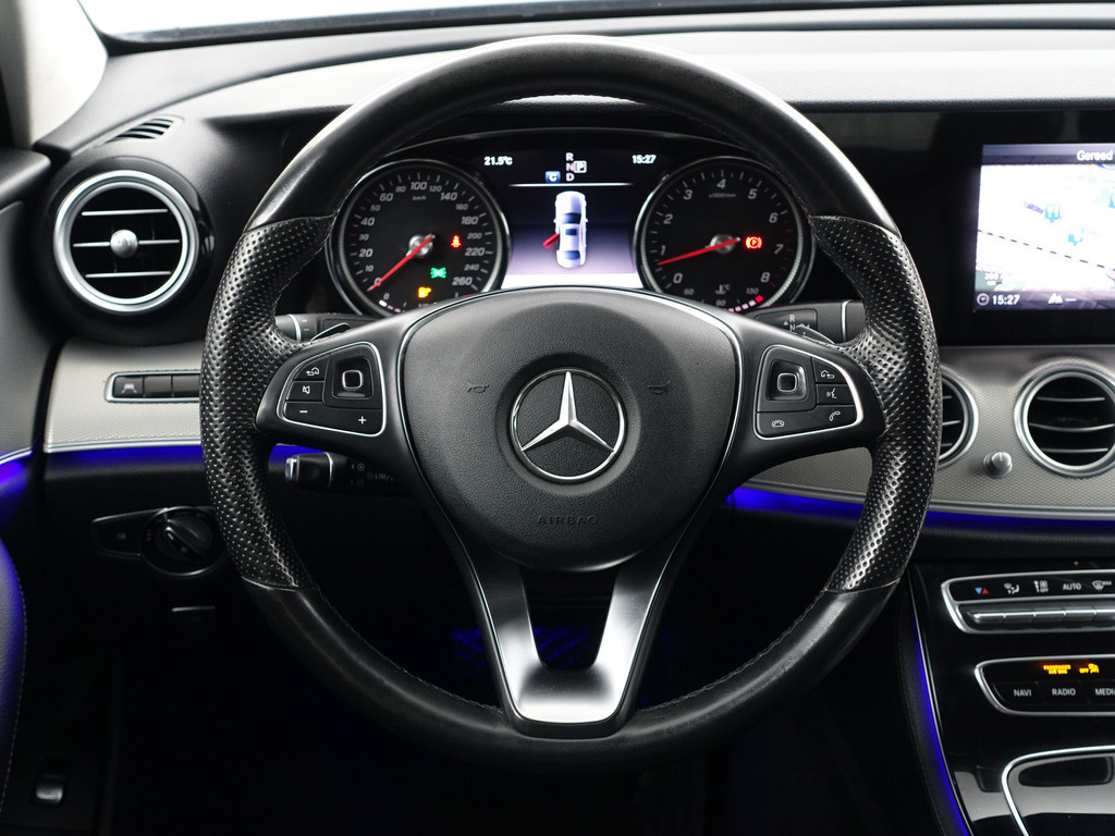 
Mercedes-Benz E-Klasse 200 AMG Presige Aut- Sfeerverlichting, 360 Camera, Lane Assist, Park Assist, Xenon Led, Leder Comfort Interieur vol									