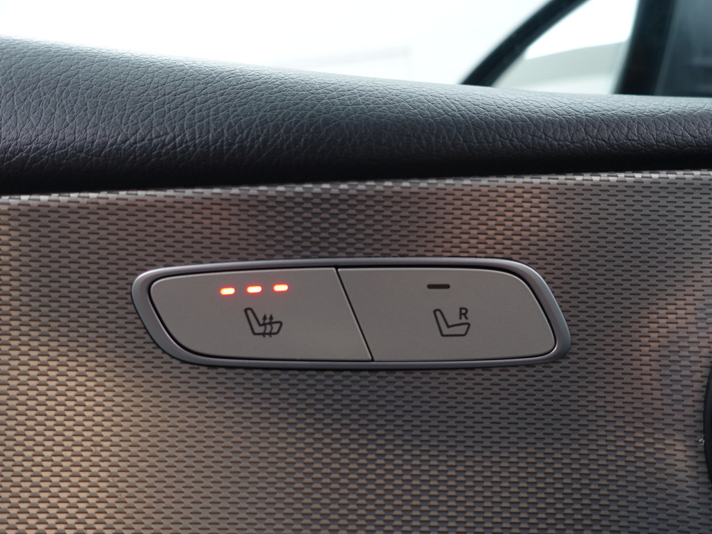 
Mercedes-Benz E-Klasse 200 AMG Presige Aut- Sfeerverlichting, 360 Camera, Lane Assist, Park Assist, Xenon Led, Leder Comfort Interieur vol									