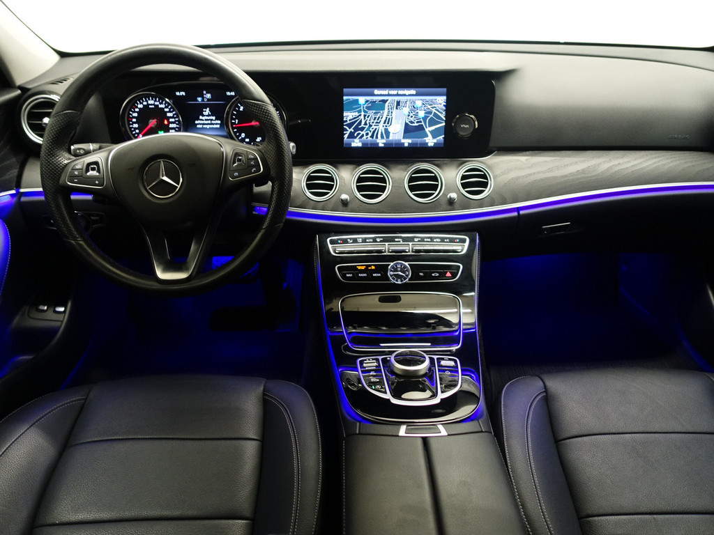 
Mercedes-Benz E-Klasse 220d Sedan 195Pk Amg Night Edition Aut- Sfeerverlichting, Leder, Xenon Led, Burmester, Camera vol									
