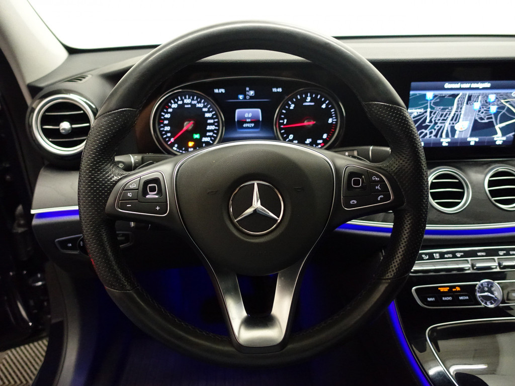 
Mercedes-Benz E-Klasse 220d Sedan 195Pk Amg Night Edition Aut- Sfeerverlichting, Leder, Xenon Led, Burmester, Camera vol									