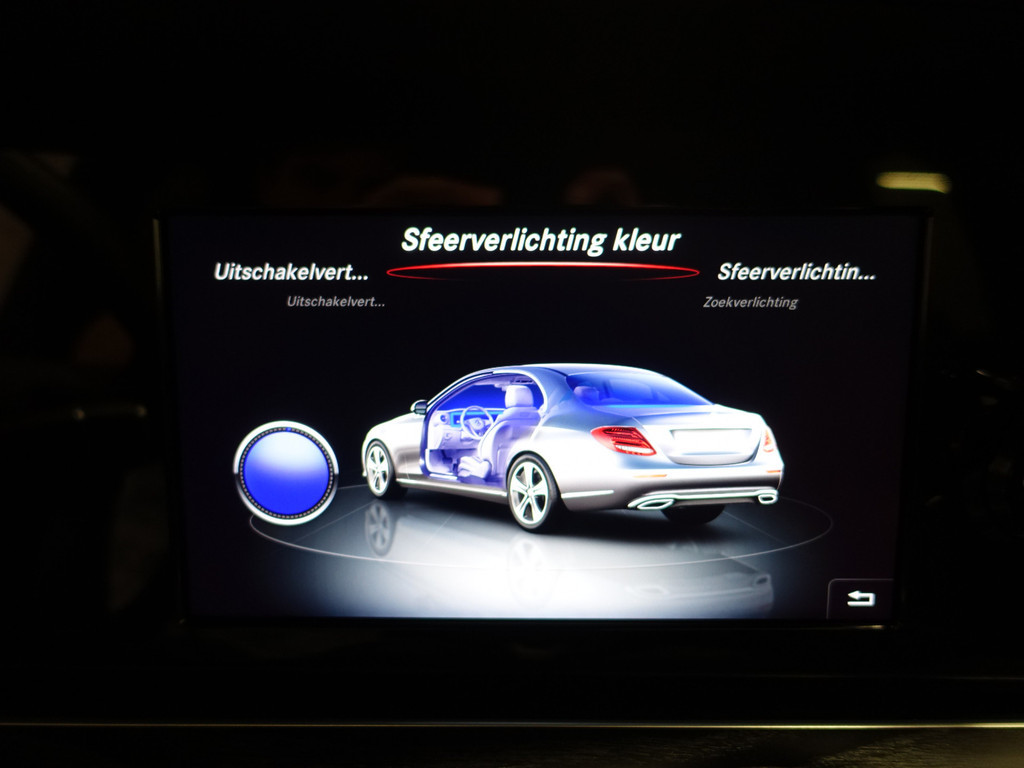 
Mercedes-Benz E-Klasse 220d Sedan 195Pk Amg Night Edition Aut- Sfeerverlichting, Leder, Xenon Led, Burmester, Camera vol									