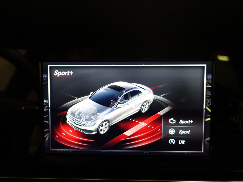 
Mercedes-Benz E-Klasse 220d Sedan 195Pk Amg Night Edition Aut- Sfeerverlichting, Leder, Xenon Led, Burmester, Camera vol									