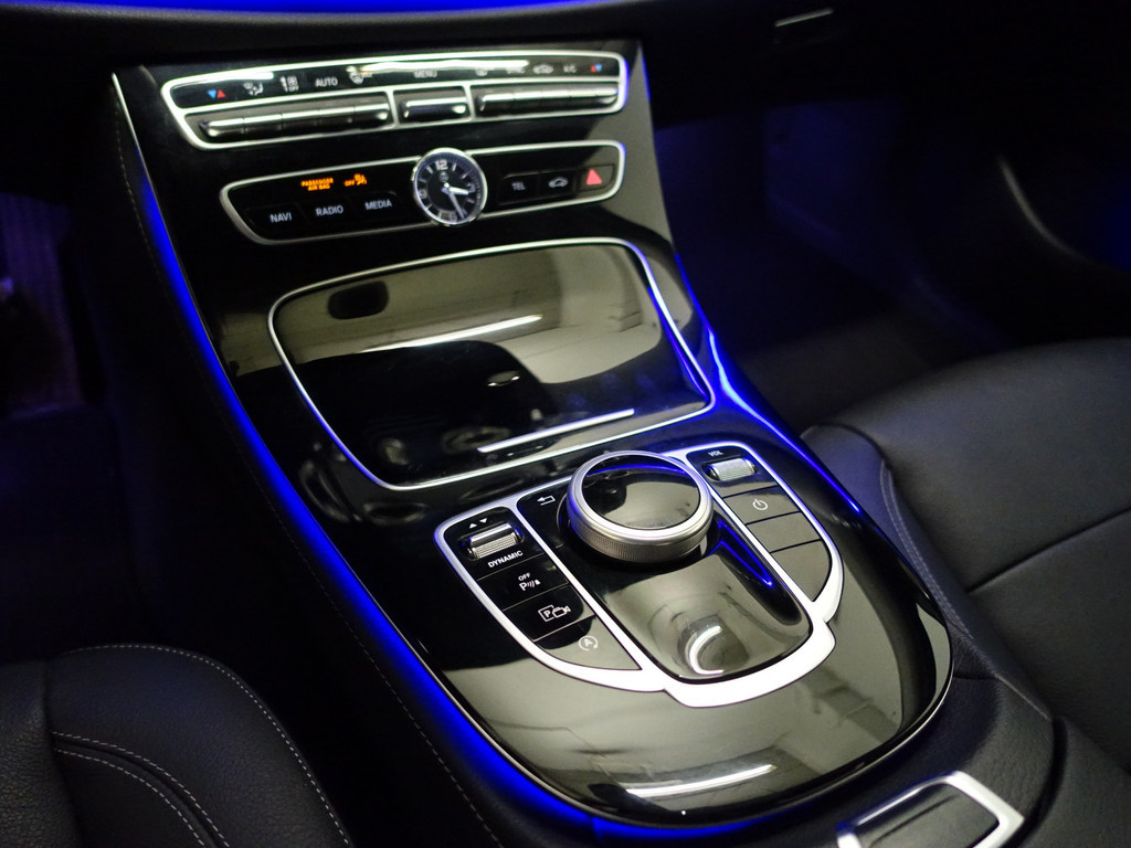 
Mercedes-Benz E-Klasse 220d Sedan 195Pk Amg Night Edition Aut- Sfeerverlichting, Leder, Xenon Led, Burmester, Camera vol									