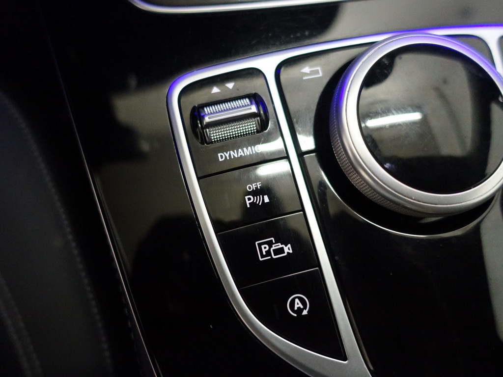 
Mercedes-Benz E-Klasse 220d Sedan 195Pk Amg Night Edition Aut- Sfeerverlichting, Leder, Xenon Led, Burmester, Camera vol									