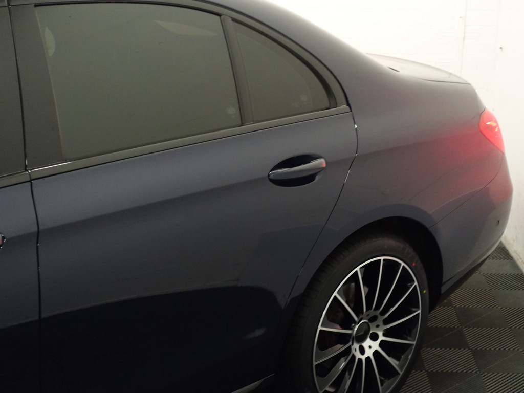 
Mercedes-Benz E-Klasse 220d Sedan 195Pk Amg Night Edition Aut- Sfeerverlichting, Leder, Xenon Led, Burmester, Camera vol									