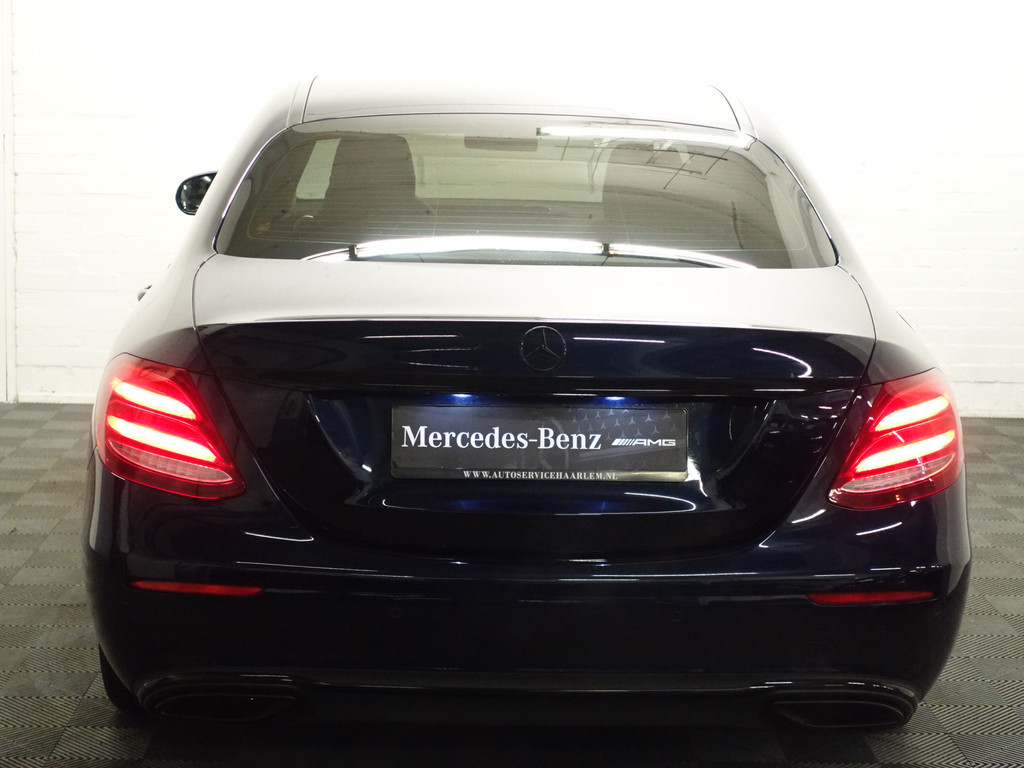 
Mercedes-Benz E-Klasse 220d Sedan 195Pk Amg Night Edition Aut- Sfeerverlichting, Leder, Xenon Led, Burmester, Camera vol									