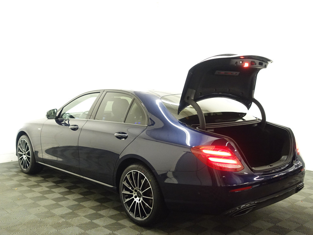 
Mercedes-Benz E-Klasse 220d Sedan 195Pk Amg Night Edition Aut- Sfeerverlichting, Leder, Xenon Led, Burmester, Camera vol									