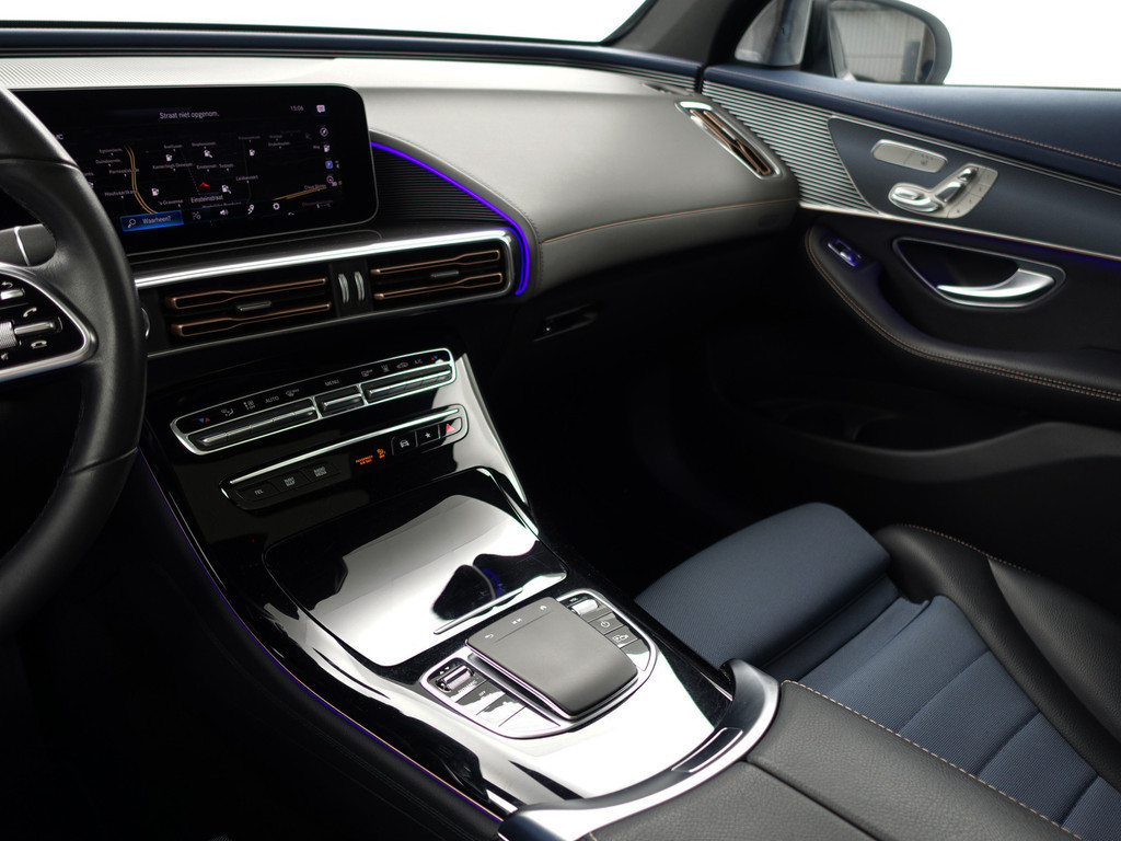
Mercedes-Benz EQC 400 4MATIC Premium Plus 80 kWh- Schuifdak, Memory Seats, Burmester Audio, Elek Trekhaak, 360 Camera, Head Up vol									
