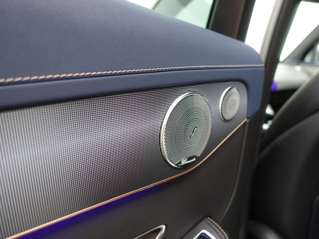 
Mercedes-Benz EQC 400 4MATIC Premium Plus 80 kWh- Schuifdak, Memory Seats, Burmester Audio, Elek Trekhaak, 360 Camera, Head Up vol									