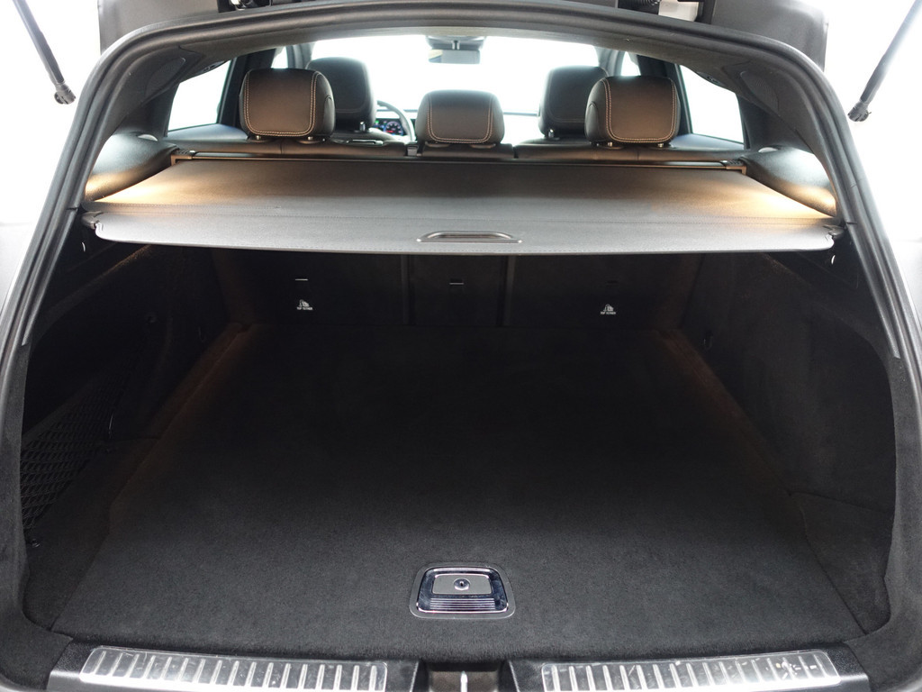 
Mercedes-Benz EQC 400 4MATIC Premium Plus 80 kWh- Schuifdak, Memory Seats, Burmester Audio, Elek Trekhaak, 360 Camera, Head Up vol									