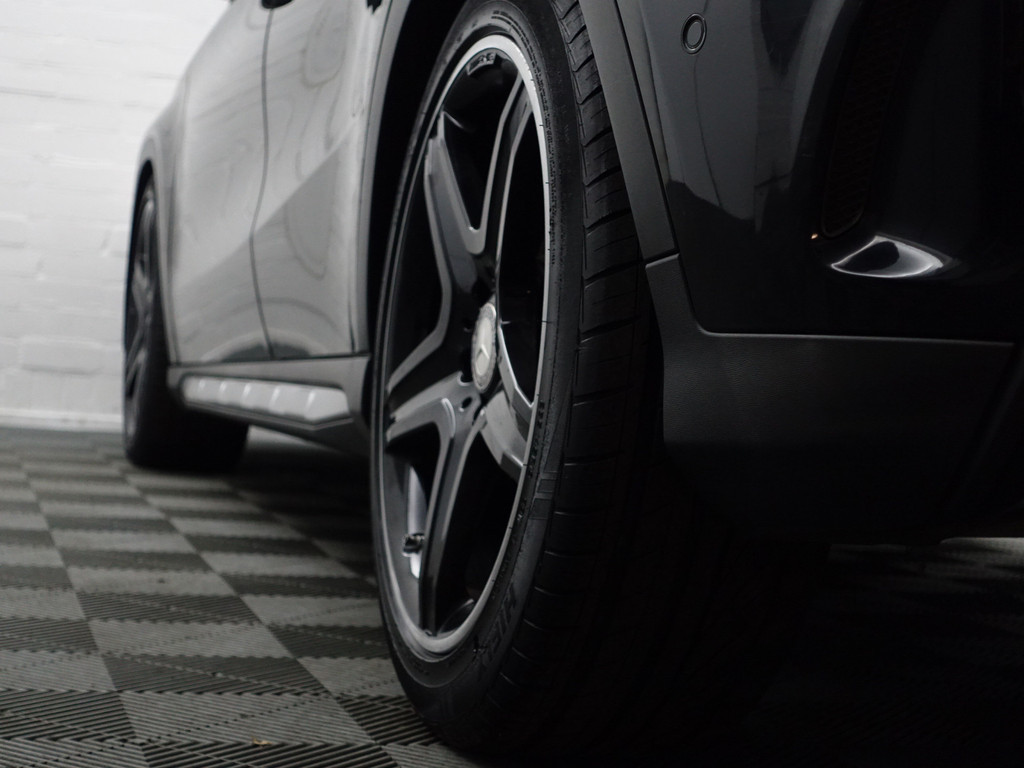 
Mercedes-Benz GLA 200 CDI AMG Edition 1 Aut- Night Edition, Panodak, Xenon Led, Park Assist, Navi, Clima, Cruise vol									