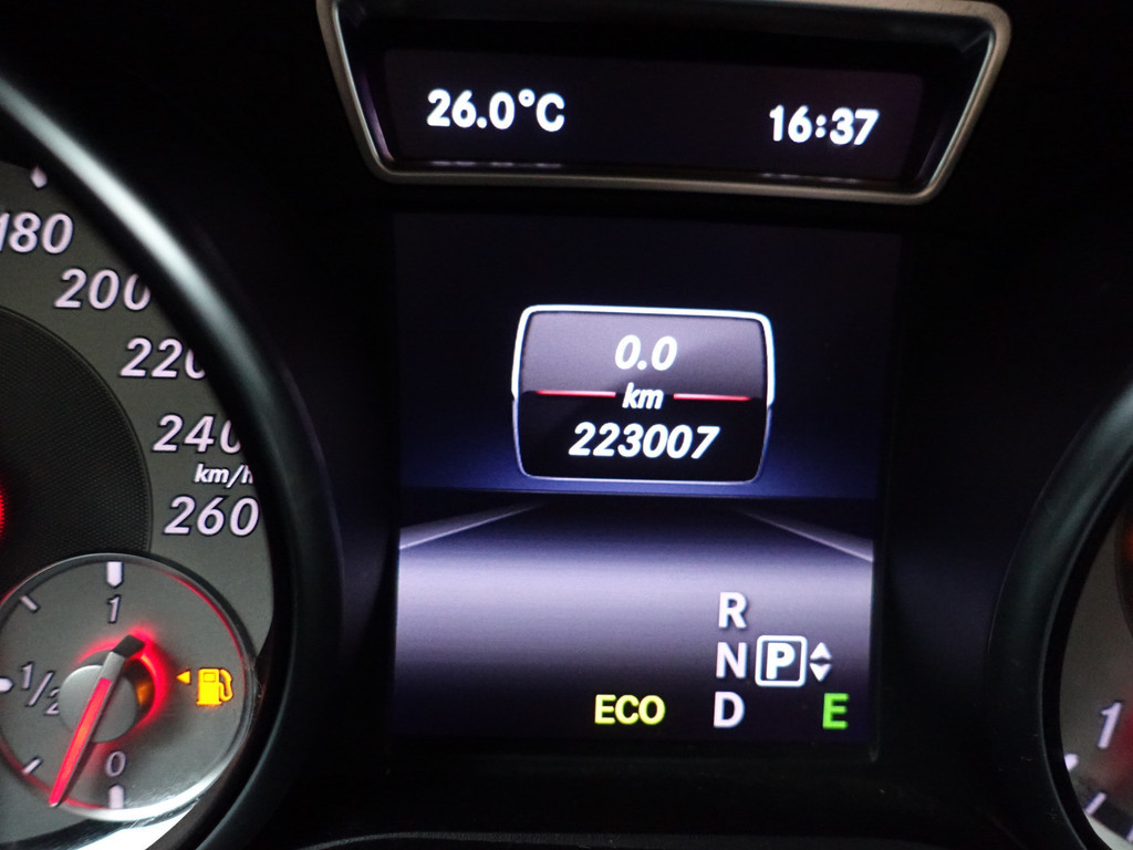 
Mercedes-Benz GLA 200 CDI AMG Edition 1 Aut- Night Edition, Panodak, Xenon Led, Park Assist, Navi, Clima, Cruise vol									