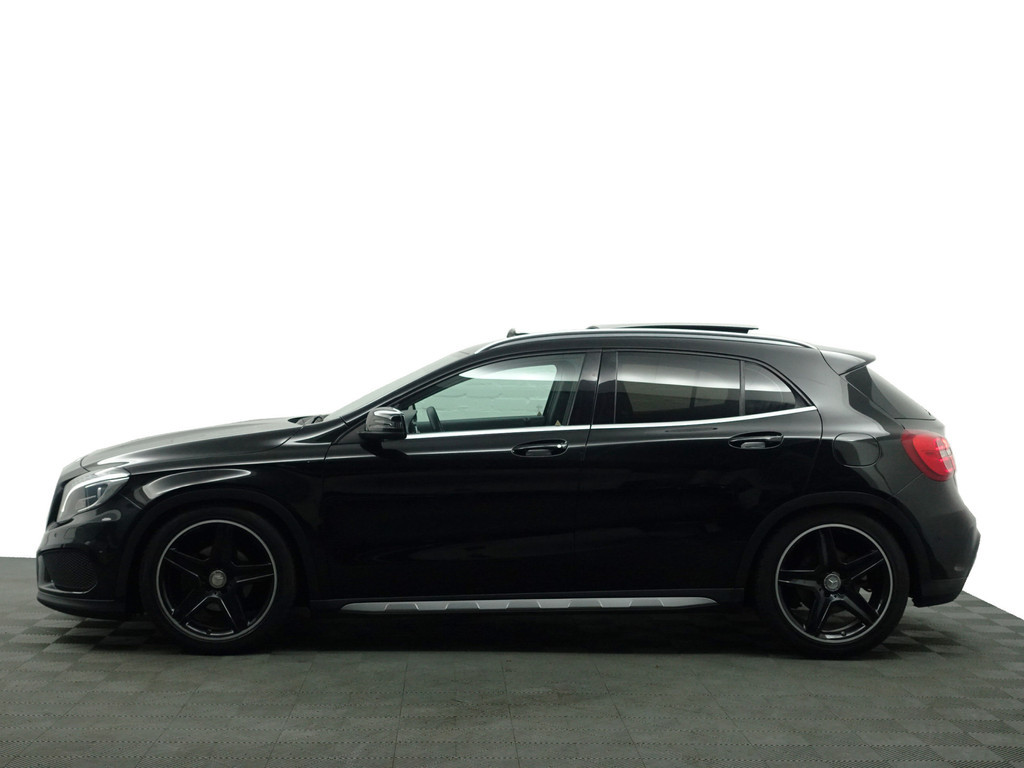 
Mercedes-Benz GLA 200 CDI AMG Edition 1 Aut- Night Edition, Panodak, Xenon Led, Park Assist, Navi, Clima, Cruise vol									